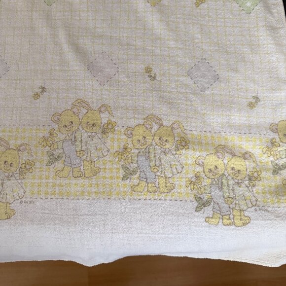 Vintage Cuddle Bear Theme Baby Blanket - Picture 2 of 8